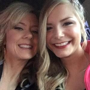 Meet your Posher, Lori